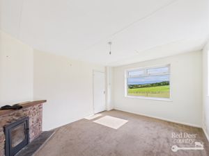 Sitting Room- click for photo gallery